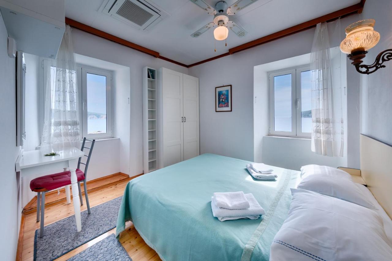 Apartments And Rooms By The Sea Komiza, Vis - 2431 מראה חיצוני תמונה