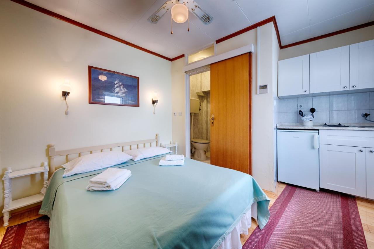 Apartments And Rooms By The Sea Komiza, Vis - 2431 מראה חיצוני תמונה